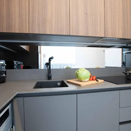 Le Magenta - Happy アパート